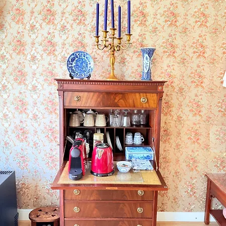 Luxurious Classical Dutch Styled In Centre Of -