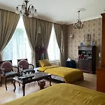Luxurious Classical Dutch Styled In Centre Of - 3*