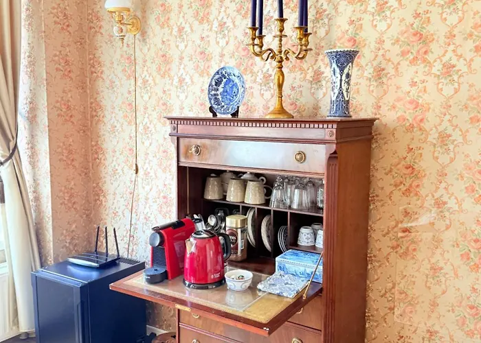 Bed & Breakfast Luxurious Classical Dutch Styled In Centre Of -